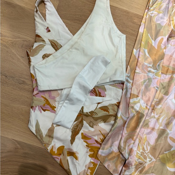 Baiia Mallorca Wrap One Piece (good) & Isla Skirt Bermuda (NWOT) - Picture 7 of 8